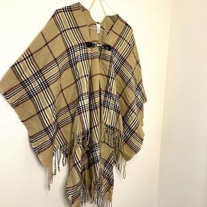 One size plaid shawl